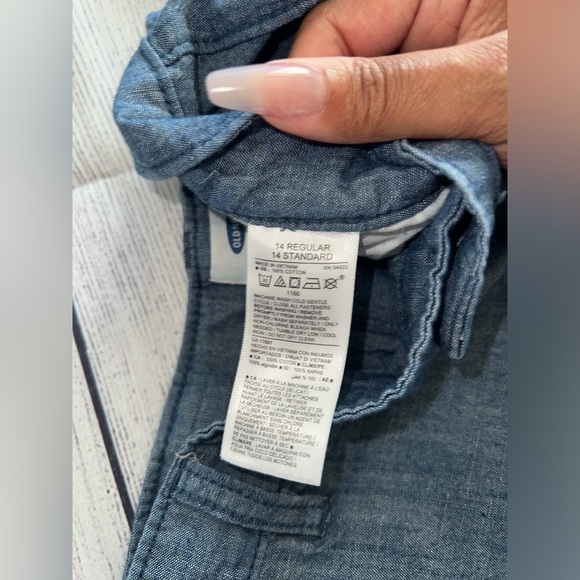 Old Navy Medium Blue💙soft denim shorts. Gently worn no stains, holes or rips. - Picture 11 of 12